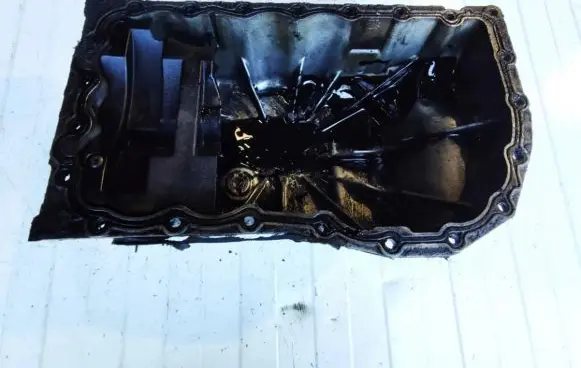 Renault Laguna I Oil sump