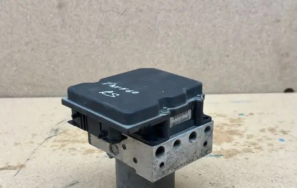 Renault Twingo II ABS Pump 0265951128 0265230777