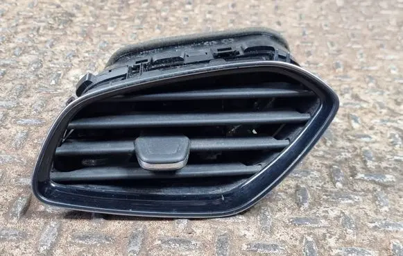 Opel Grandland X Dashboard side air vent grill/cover trim YP00060077