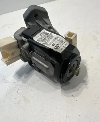 Toyota Verso-S Ignition lock