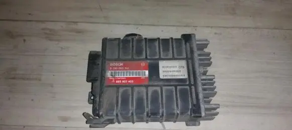 Volkswagen PASSAT B3 Engine control unit/module 0280000701 855907403