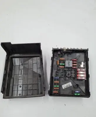 Skoda Octavia Mk2 (1Z) Fuse box set 1K0937125A