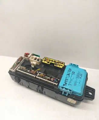 Volvo S40, V40 Fuse box set 30807016 3007050