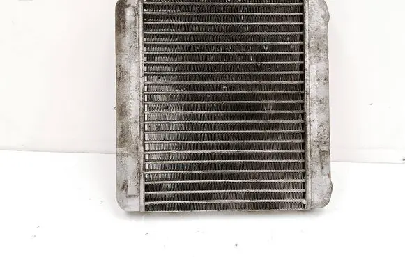 BMW 7 F01 F02 F03 F04 Engine oil radiator 7570103