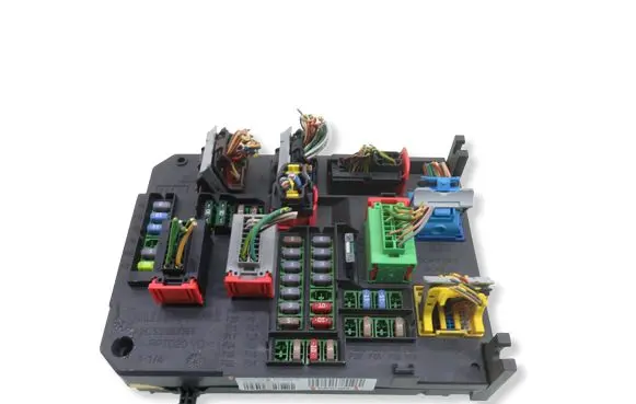 Peugeot 508 Fuse module 9665547580 S180121004G