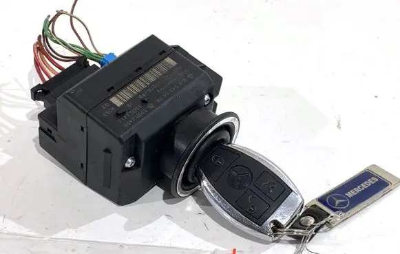 Mercedes-Benz C W203 Ignition lock 2095450908