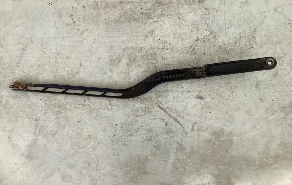 Audi A3 S3 8P Front wiper blade arm 8P1955409A