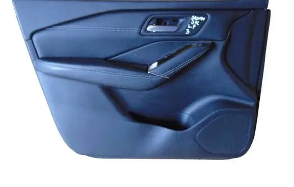 Nissan Qashqai J12 Coupe rear side trim panel 
