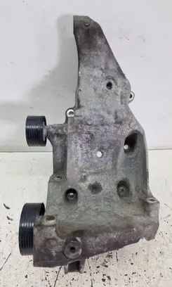 BMW 3 E90 E91 Generator/alternator bracket 13992010