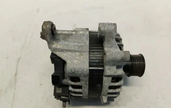 BMW 4 F32 F33 Generator/alternator 8614276
