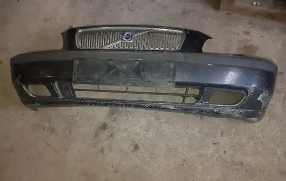 Volvo V70 Front bumper