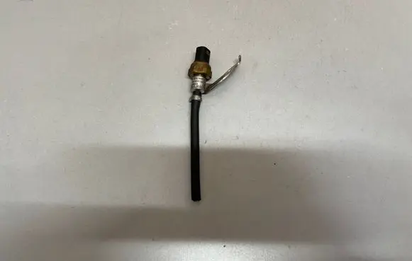 Fuel pressure sensor