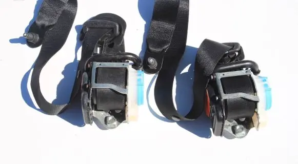 Mercedes-Benz A W176 Front seatbelt A1768602185