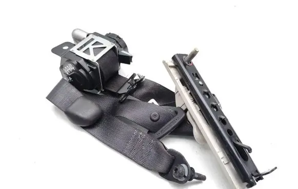 Ford Mondeo MK V Front seatbelt DS73-F61294-BN 1022924166 DS73-F61294-BN35B8