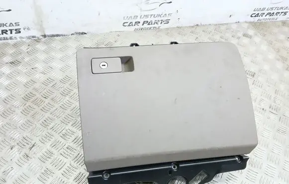 Volkswagen PASSAT B6 Glove box set 