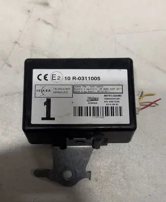 Toyota Yaris Door control unit/module TA2011307 10R0311005
