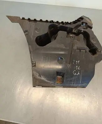 BMW 5 F10 F11 Rear bumper mounting bracket 51127207111 15857711