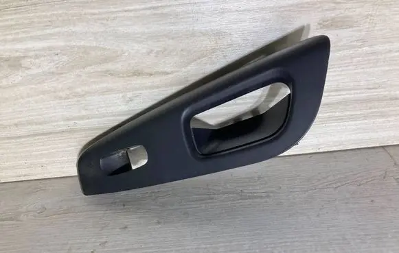 Nissan Juke II F16 Rear door window switch trim 829616PA0A