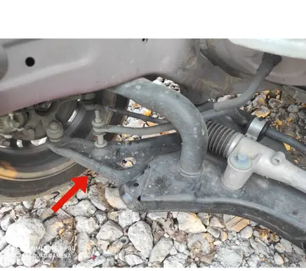 Mitsubishi Space Star Front lower control arm/wishbone