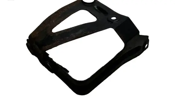 Audi A4 S4 B6 8E 8H Intercooler pipe mounting bracket 
