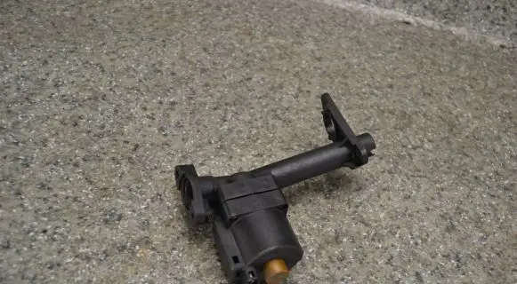 BMW 3 E30 Coolant heater control valve 1380461 9094403709