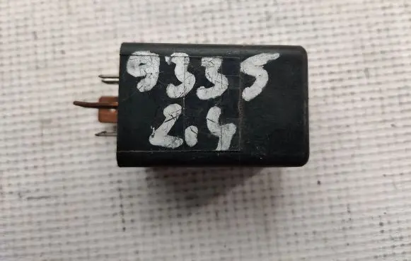 Glow plug pre-heat relay