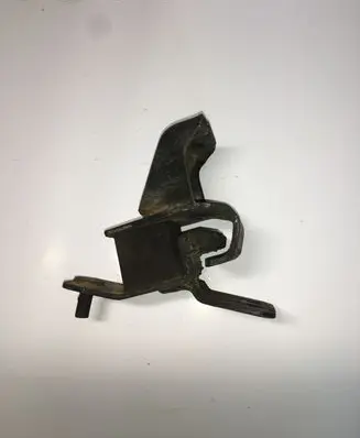 Mitsubishi Pajero Gearbox mount MR198012