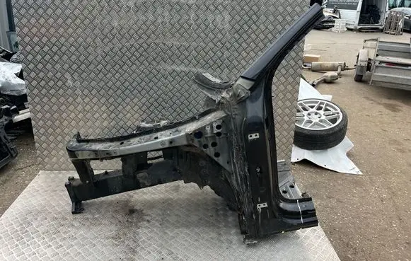 Audi Q7 4M Front quarter panel 