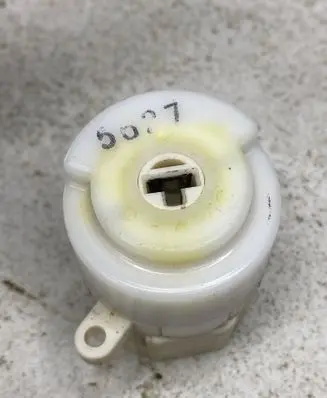 Nissan Pathfinder R51 Ignition lock contact 