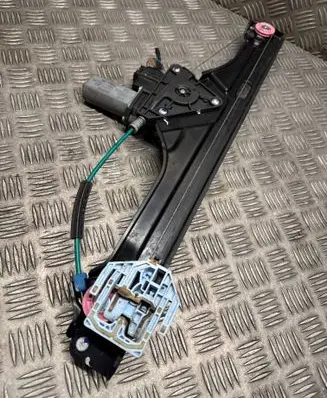 BMW 2 F45 Front door window regulator with motor 7490192