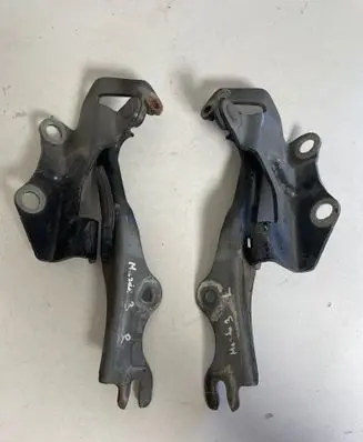 Mazda 3 I Engine bonnet/hood hinges