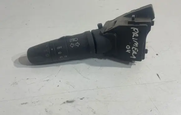 Nissan Primera Indicator stalk 25540