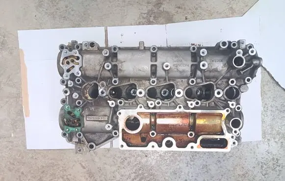 Volvo XC90 Engine head 31401057AA 31401057