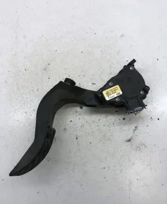 Audi A4 S4 B7 8E 8H Accelerator throttle pedal 8E1723523J 6PV00837506