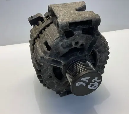 Mercedes-Benz CLS C219 Generator/alternator A0131546402 0121715019 0131546402
