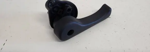 KIA Ceed Engine bonnet (hood) release handle