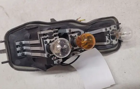 Renault Scenic II - Grand scenic II Tail light bulb cover holder 164229