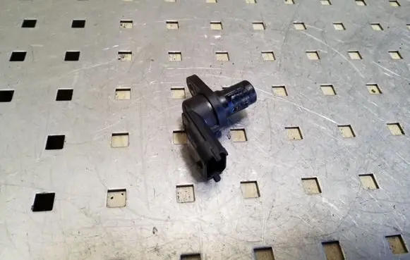 KIA Sportage Camshaft position sensor 3930027400