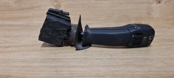 BMW 5 E39 Wiper control stalk 8352013