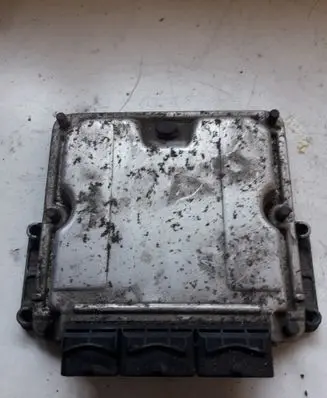 Renault Trafic II (X83) Engine control unit/module 0281010297
