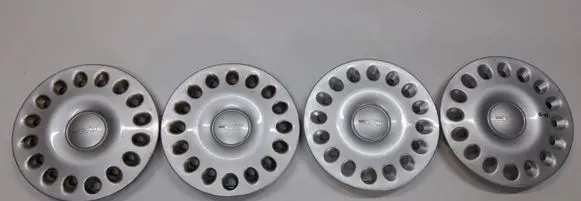 Seat Ibiza II (6k) R13 wheel hub/cap/trim 6K0601147B