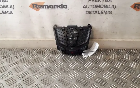 Ford Focus Head unit multimedia control AM5T18K811CD 331411000