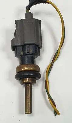 Volvo V60 Engine coolant pipe/hose 8653172