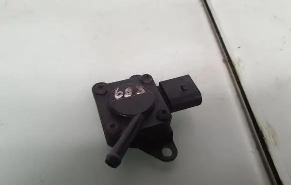 BMW 5 E60 E61 Exhaust gas pressure sensor 7808013 13627808013