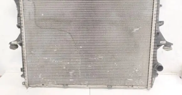 Audi Q7 4L Coolant radiator 7L6121253B