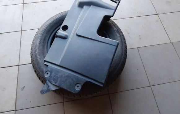 Lexus IS 220D-250-350 Engine cover (trim) 5379553020