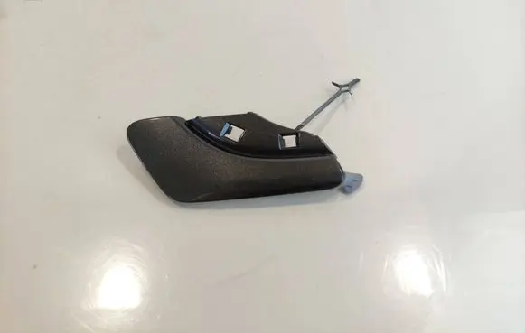 Audi A3 8Y Front tow hook cap/cover 8Y0807241ACAREWAX