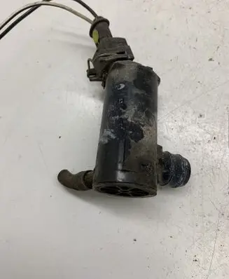 Volvo V70 Windscreen/windshield washer pump