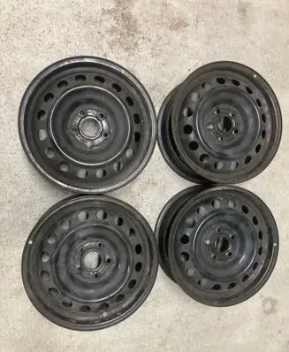 Toyota Yaris XP210 R15 steel rim 2151655