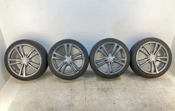 Audi A3 S3 8V R18 alloy rim 8V0601025AJ 8V0601025BL